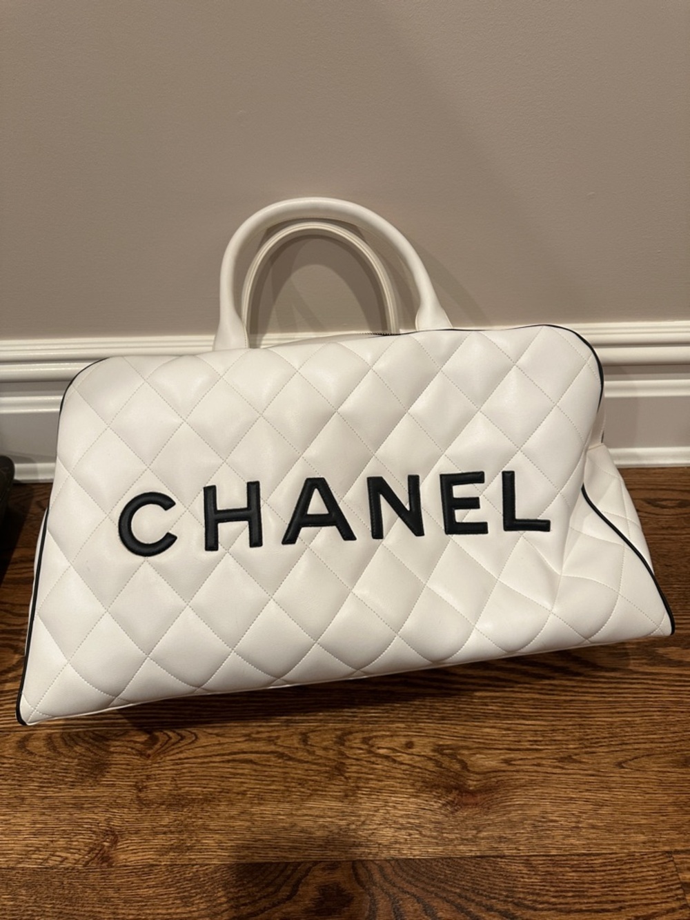 CHANEL White Quilted Logo Bowling Bag with Black Accents - Picture 3 of 8